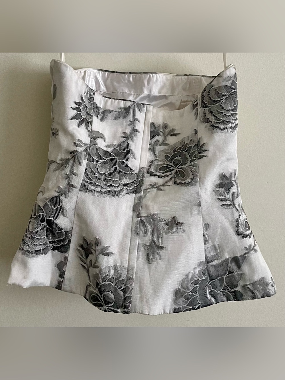 🐄 White House Black Market Strapless Blouse 🐄 - Picture 5 of 6